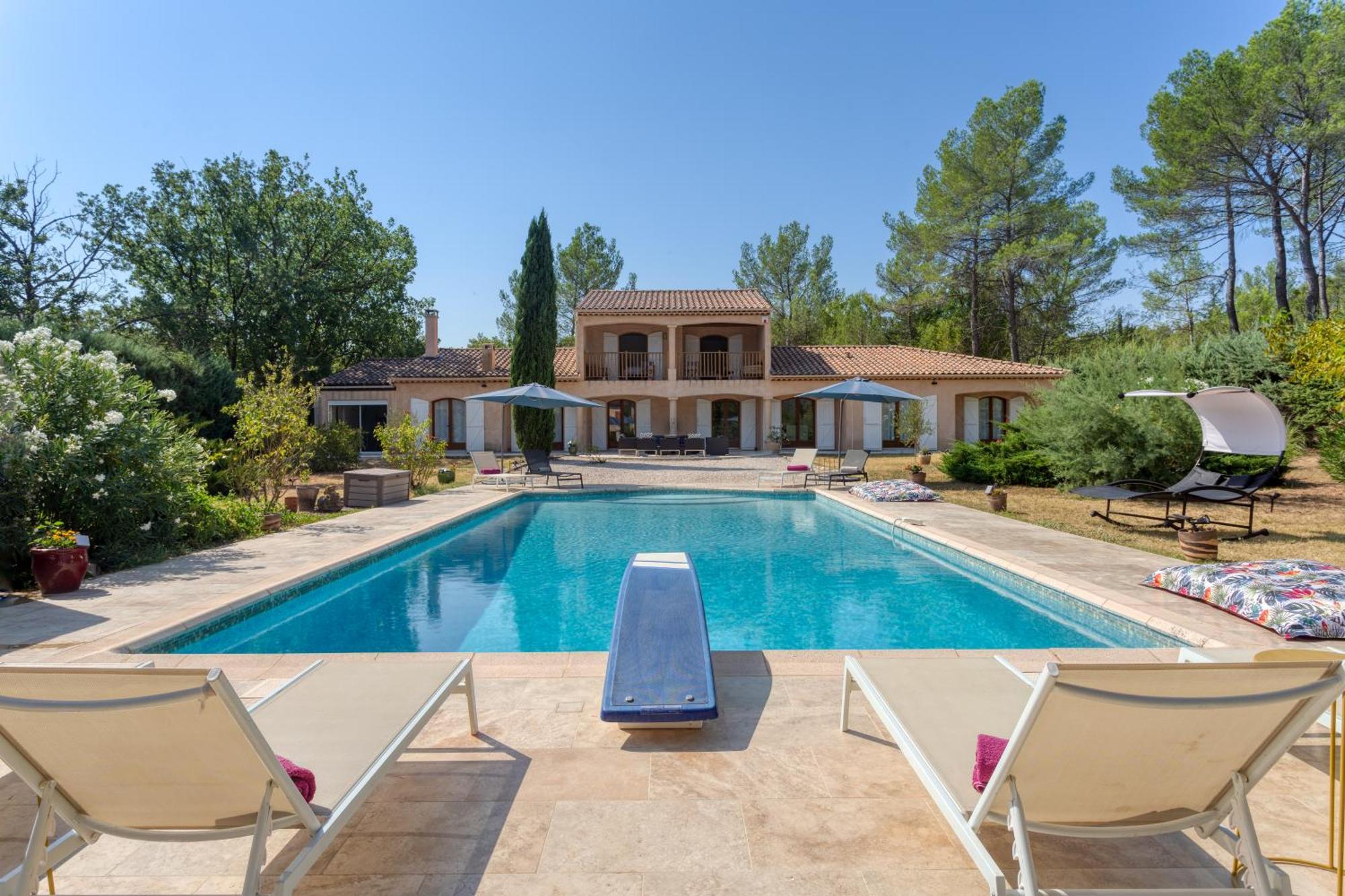 Villa De 277M² Climatisee Avec Piscine Chauffee A Fayence Exterior photo